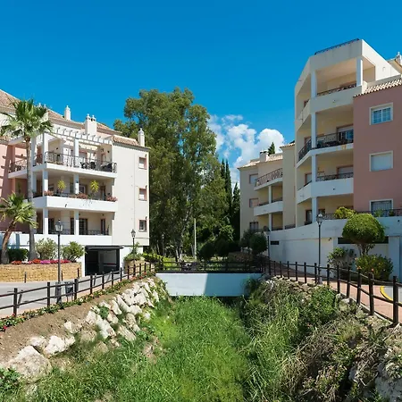 Apartment Golf Heaven Swimming Pool Views