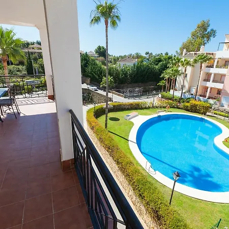 Golf Heaven Swimming Pool Views Apartment
